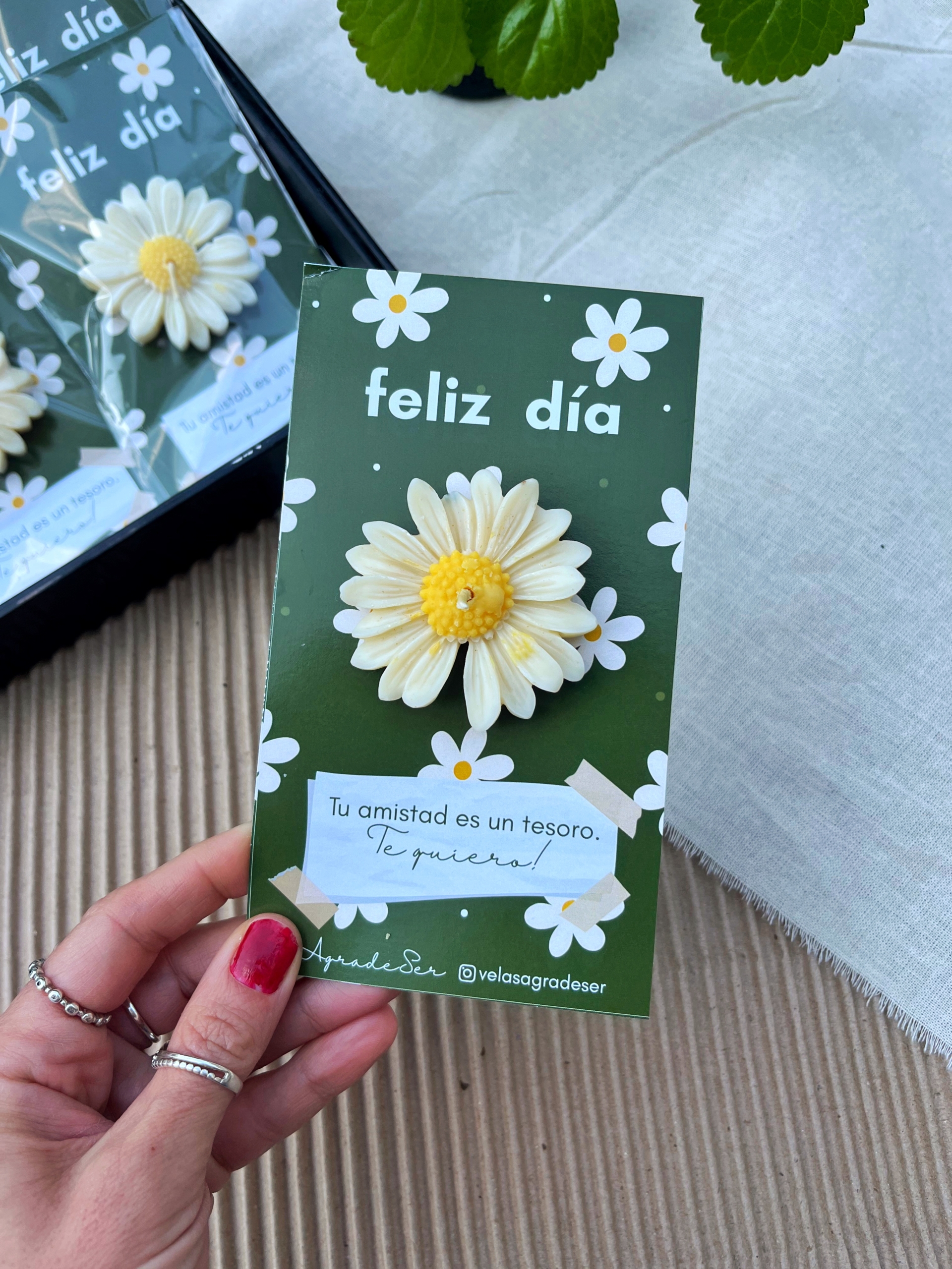 Vela MARGARITA feliz día